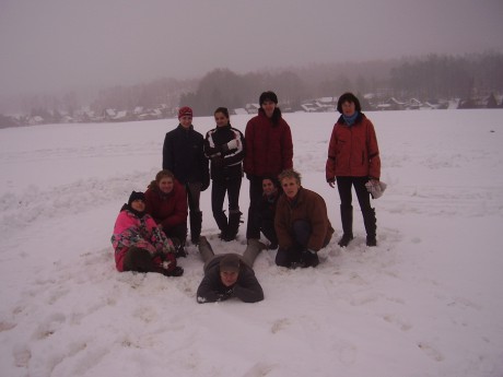 Pózování ve sněhu (2010)